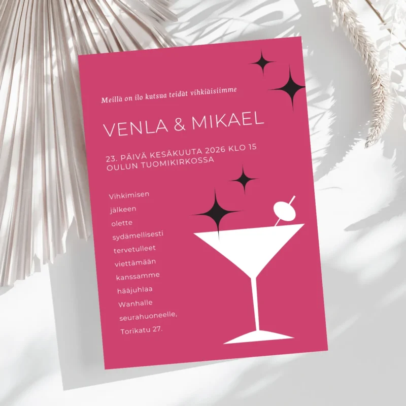 Kuva pinkistä kutsukortista